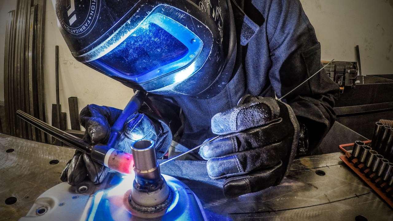 Gas tungsten arc welding by Prowelder87. Photo: Wikimedia Commons [Creative Commons Attribution-Share Alike 4.0 International]
