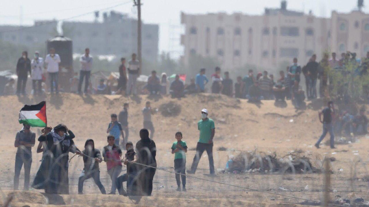 Gazan protestors at Gaza-Israel barrier on May 11, 2018. (IDF Spokesperson Unit)