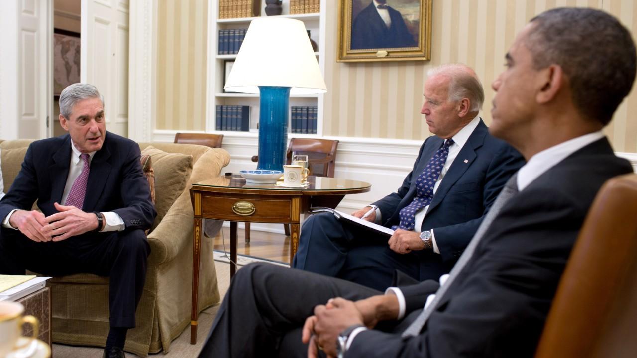 Muller, Biden and Obama discuss the shootings in Aurora, Colorado, July 20, 2012. (Official White House Photo by Pete Souza)