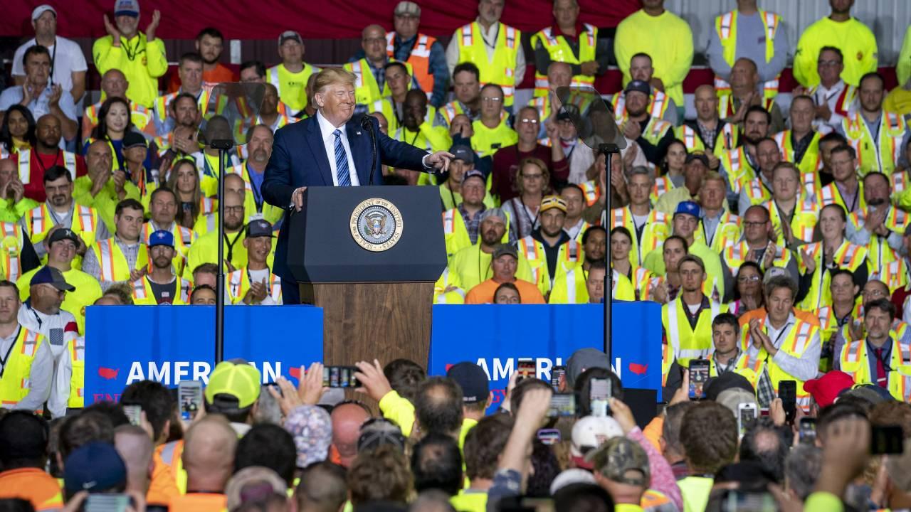 President Donald J. Trump delivers remarks on America’s Energy Dominance and Manufacturing Revival Tuesday, Aug. 13, 2019, at the Shell Pennsylvania Petrochemicals Complex in Monaca, Pa. (Official White House Photo by Tia Dufour)